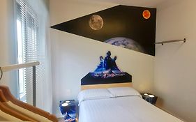 Red Carpet rooms